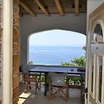 בית נופש La Casa Di Maryolo Zannel Seaside Serenity Kardhianí