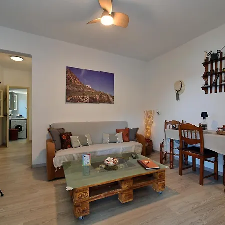 Ferienhaus La Casa Di Maryolo Zannel Seaside Serenity Kardhianí