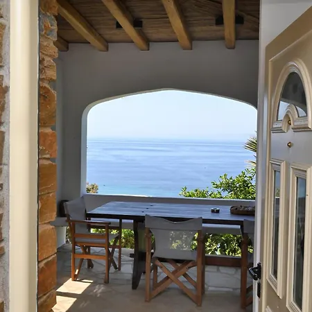 Ferienhaus La Casa Di Maryolo Zannel Seaside Serenity Kardhianí