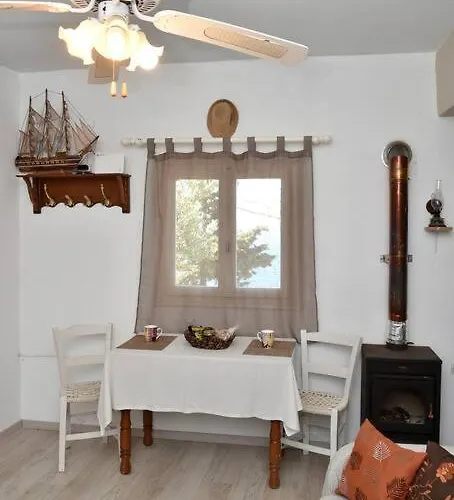 度假居 La Casa Di Maryolo Zannel Seaside Serenity *