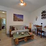 Casa vacanze La Casa Di Maryolo Zannel Seaside Serenity Kardhianí